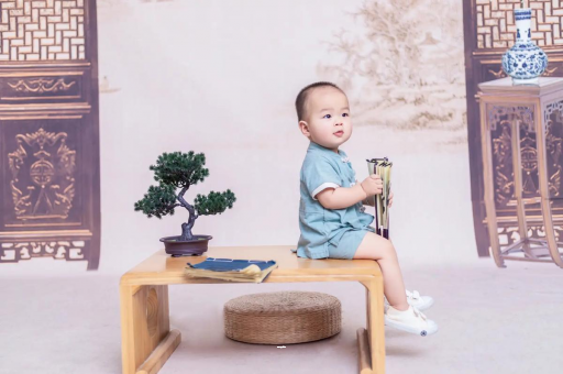 代怀包生男孩机构宝宝辅食虾的做法